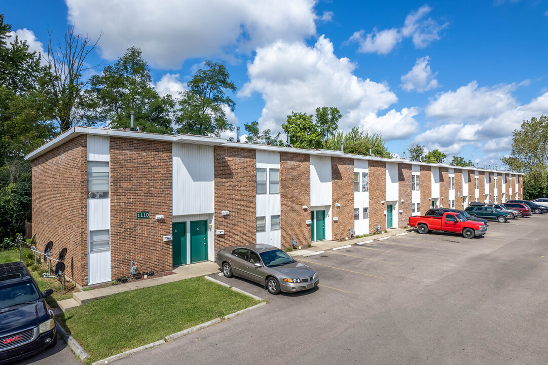 Southfield Village Apartments in Springfield, OH - Building Photo