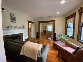 153 Upland Rd in Cambridge, MA - Building Photo - Building Photo