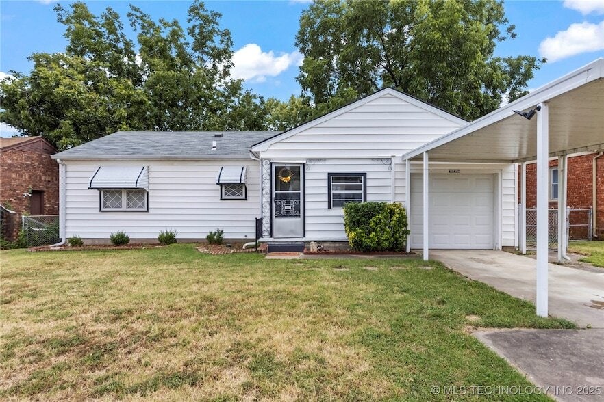 6836 E King St in Tulsa, OK - Building Photo