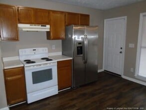 5486 Bush Ct in Hope Mills, NC - Building Photo - Building Photo