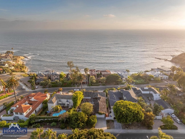 5839 Camino De La Costa in San Diego, CA - Building Photo - Building Photo