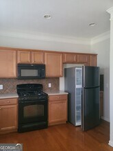 2025 Appaloosa Way in Conyers, GA - Foto de edificio - Building Photo