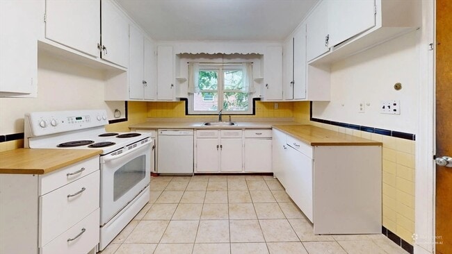 property at 113-115-115 Withington Rd
