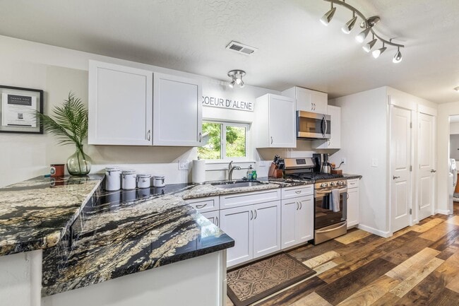 924 6th St in Coeur d'Alene, ID - Building Photo - Building Photo