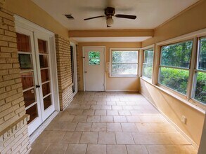 12 Dyches Dr in Savannah, GA - Building Photo - Building Photo