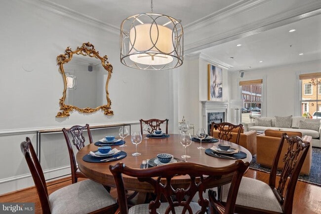 property at 128 Queen St