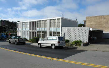 1290 Sullivan Ave in Daly City, CA - Building Photo - Building Photo