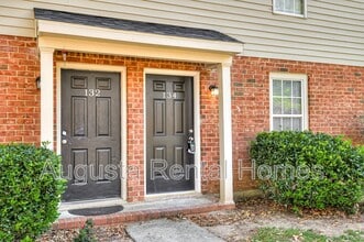 134 Chalet N Blvd in North Augusta, SC - Building Photo - Building Photo