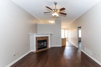 8456 Cross Point Dr in Olive Branch, MS - Building Photo - Building Photo