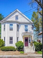 10 Maple St, Unit 3 in Augusta, ME - Building Photo - Building Photo