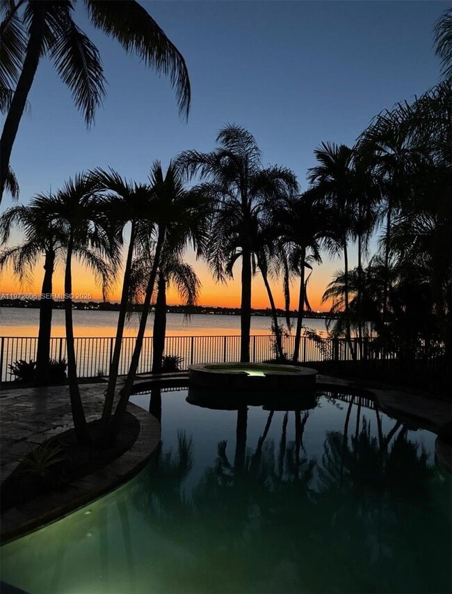 4546 SW 179th Way in Miramar, FL - Building Photo - Building Photo