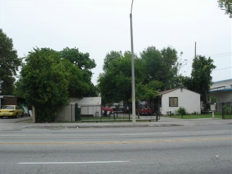 2742 Mountain View Rd in El Monte, CA - Foto de edificio