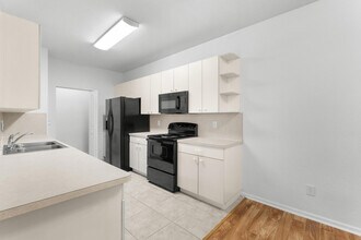 3565 Forest Hill Blvd in West Palm Beach, FL - Building Photo - Building Photo
