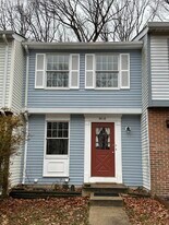 8018 Grandview Ct in Springfield, VA - Building Photo