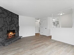 724 S Morain St in Kennewick, WA - Building Photo - Building Photo