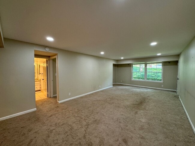 7700 Tremayne Pl in McLean, VA - Building Photo - Building Photo