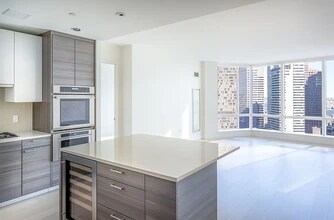 1 Franklin St, Unit 3107 in Boston, MA - Foto de edificio - Building Photo