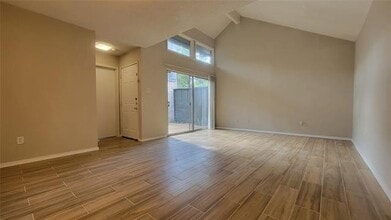 4615 Country Creek Dr in Dallas, TX - Building Photo - Building Photo