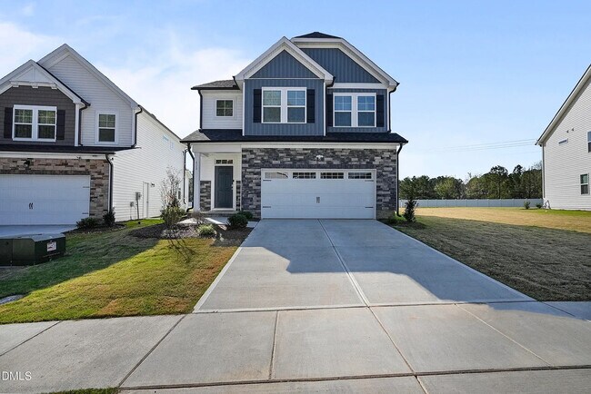 property at 428 Longleaf Gln Ln