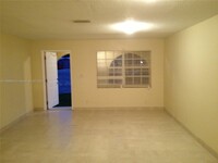 4063 SW 51st St, Unit B in Fort Lauderdale, FL - Foto de edificio - Building Photo