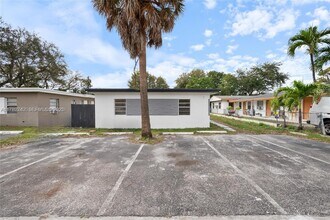417 NW 15th Ave in Fort Lauderdale, FL - Building Photo - Building Photo
