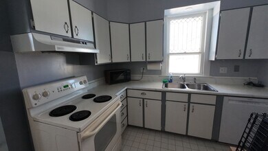 216 9th Ave N in Lewistown, MT - Building Photo - Building Photo