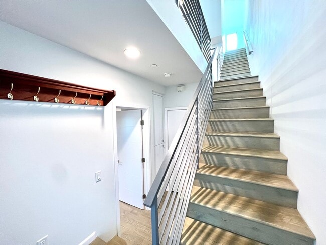 1803 16th St in Santa Monica, CA - Building Photo - Building Photo
