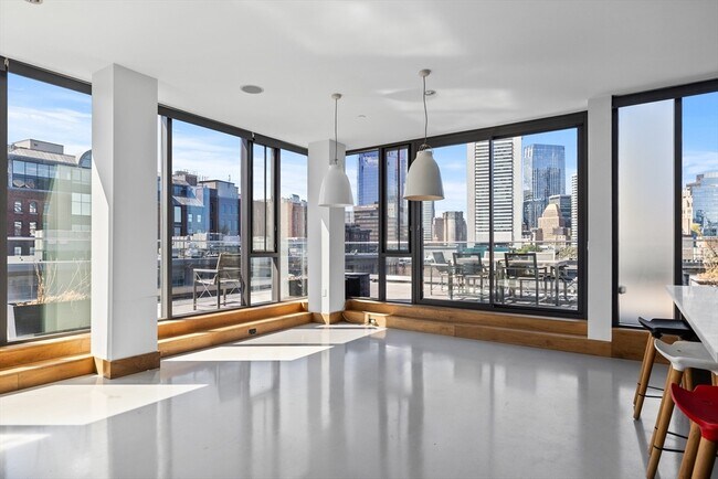346 Congress St in Boston, MA - Building Photo - Building Photo