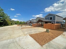 20 Estes Wy in Batesville, AR - Building Photo