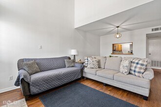 8 Meadow Creek Dr in Bossier City, LA - Building Photo - Building Photo