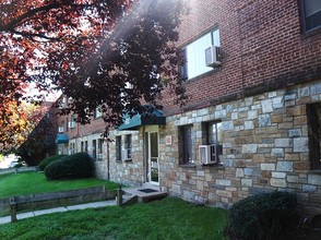 Fleetwood Village Apartments in Hyattsville, MD - Foto de edificio - Building Photo