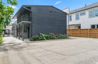 6810 Del Rio St in Houston, TX - Building Photo - Building Photo
