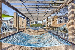 The Brook in Charlotte, NC - Building Photo