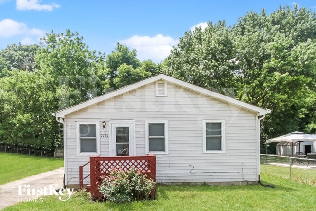 property at 2752 S Rybolt Ave