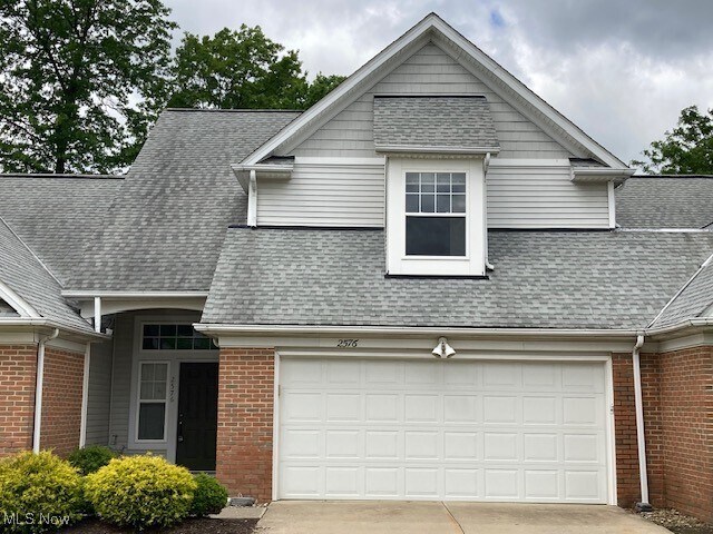 2576 Woodruff Ct in Westlake, OH - Building Photo