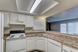 3808 Penny Dr in Midwest City, OK - Building Photo - Building Photo