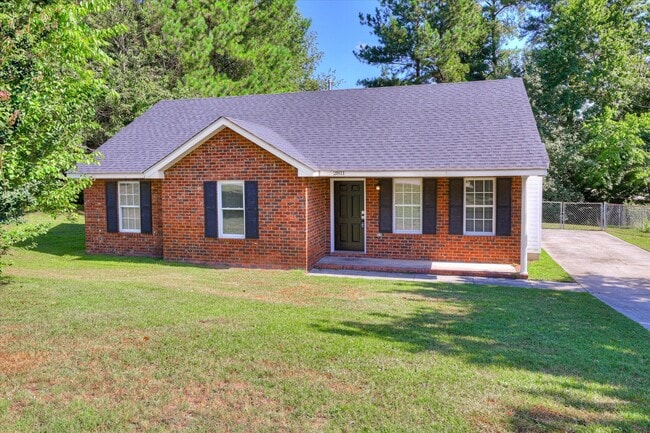2811 Bennington Dr