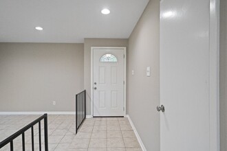 519 Stephanie Dr in Missouri City, TX - Foto de edificio - Building Photo