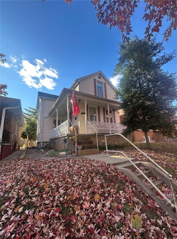 property at 4632 Rosa Ave