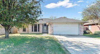 1764 Independence Rd in Blue Mound, TX - Building Photo