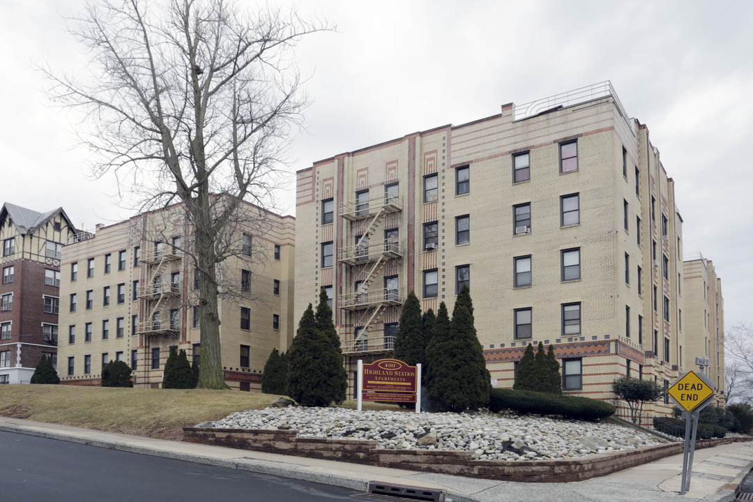 The Hermitage in Orange, NJ - Building Photo