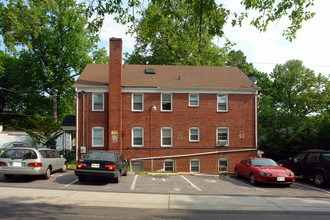 8401 Flower Ave in Takoma Park, MD - Building Photo - Building Photo