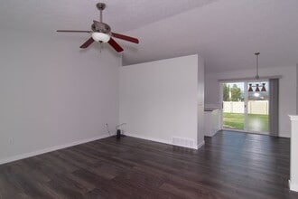 1806 N Salmon River Ln in Spokane Valley, WA - Building Photo - Building Photo