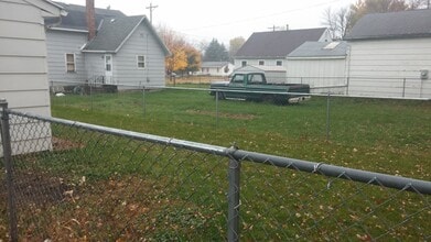 1008 11th Ave SW in Austin, MN - Building Photo - Building Photo