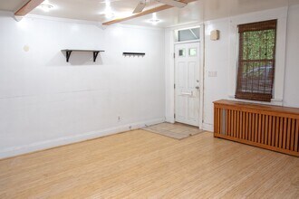 1821 Edwards Wy in Pittsburgh, PA - Building Photo - Building Photo