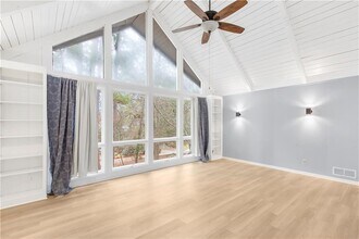 264 Jones Dr in Roswell, GA - Building Photo - Building Photo