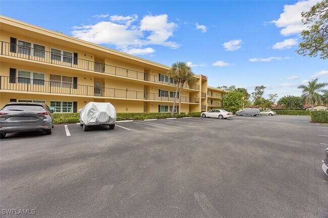 property at 1083 Forest Lakes Dr