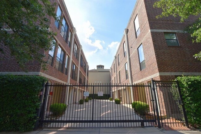 property at 118 McGowen St