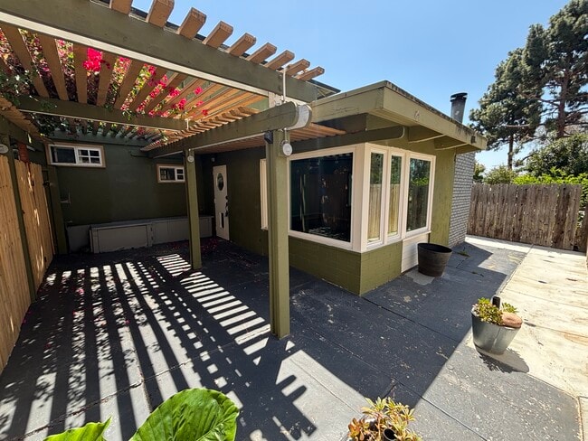 4110 1/2 Pepper Dr, Unit 4110 1/2 Pepper Dr., Unit 4110 1/2 Pepper Dr.