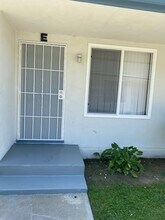 216 W Verdugo Ave, Unit E in Burbank, CA - Foto de edificio - Building Photo